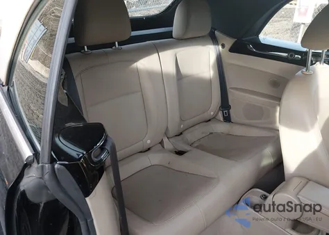 2014 Volkswagen Beetle 2.5L z USA, uszkodzony, nr VIN 3VW5P7ATXEM801927